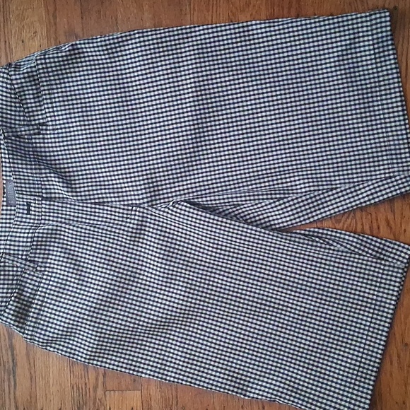 Womans Additions By Chico Black and White Checkered Shorts - Picture 1 of 3